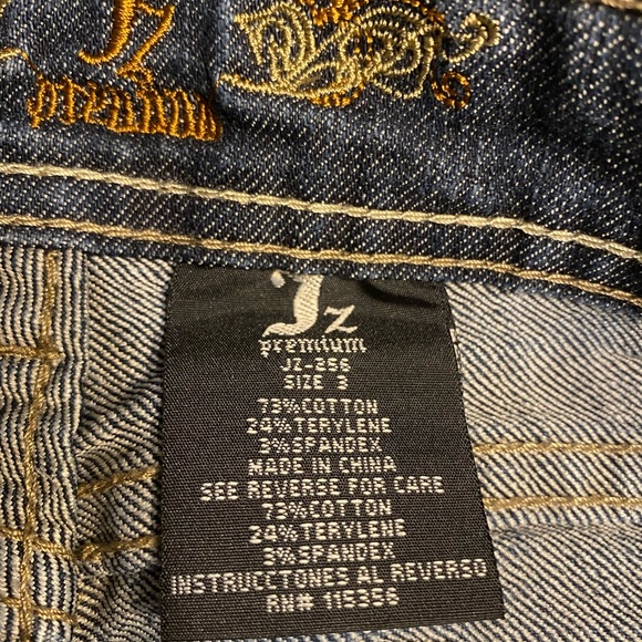 JZ premium jeans. Style 256 boyfriend. Size 3. - Picture 6 of 15